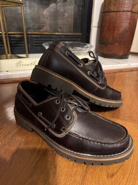 Men's Roebuck & Co. Brown Leather Lace-Up Boat Shoes with Rugged Sole